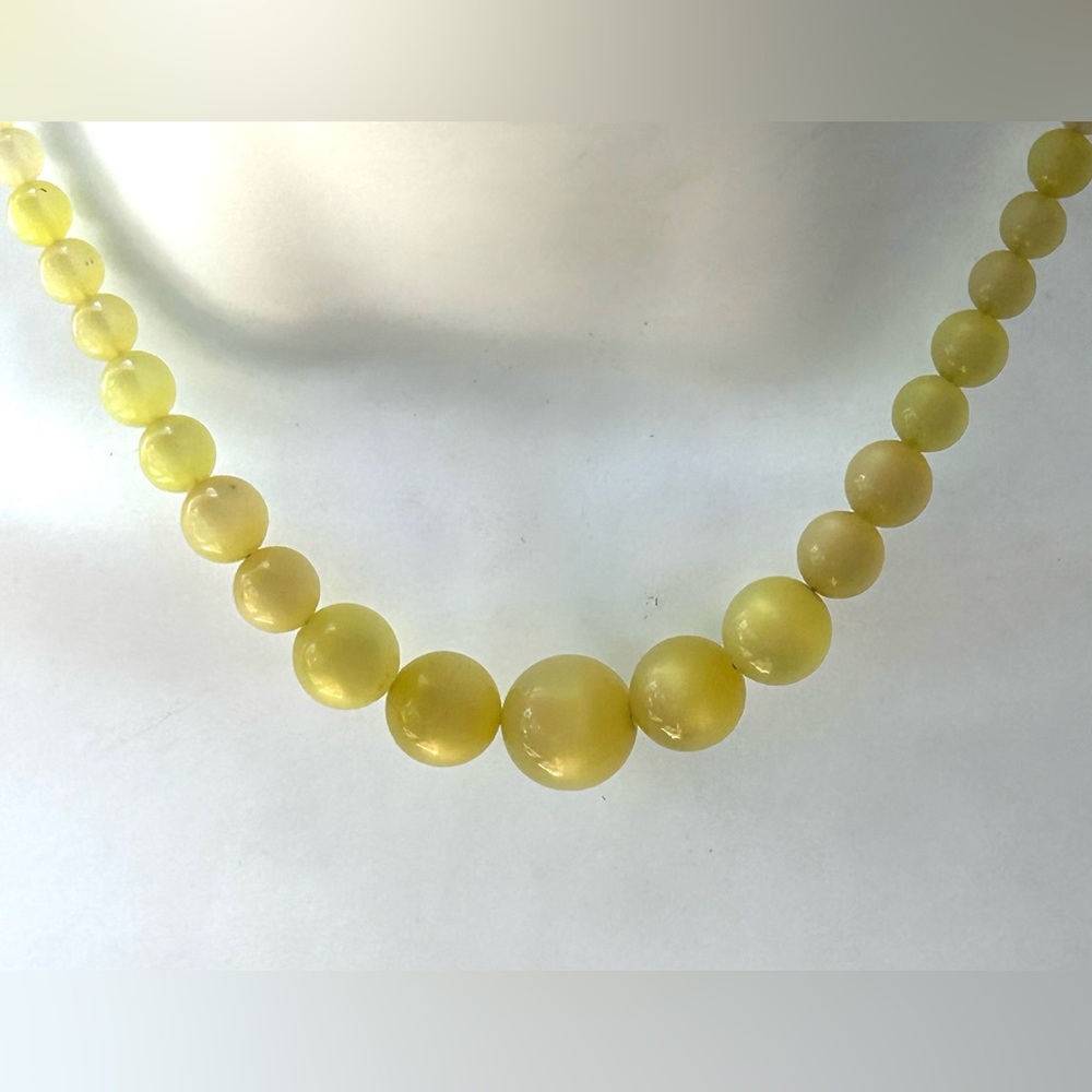 Vintage Yellow Moonglow Lucite Graduated Choker 13” w/ 2 1/2” Extender 40’s-50’s - Picture 8 of 16